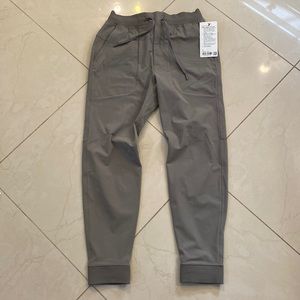Lululemon ABC Jogger 28” NWT size S